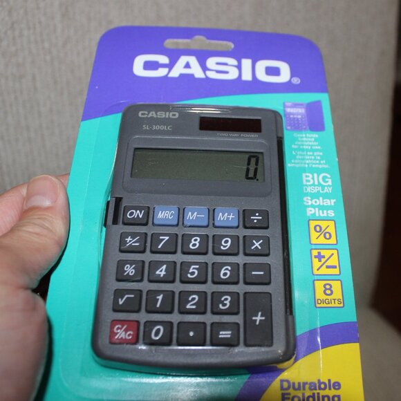 3/$55❤️sealed CASIO SL-300LC BKS Folding Wallet Case Calculator Big Display - Picture 2 of 3